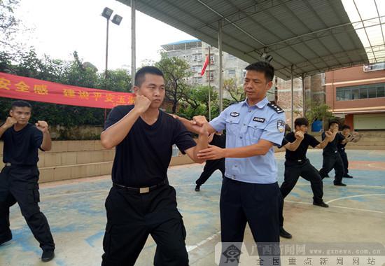 警察故事(三):玉洞警务站梁学民 热心助人不止