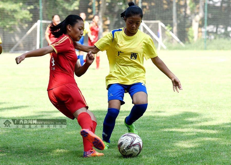 中国初中女子足球联赛:广西黄嘉仪入选国家队