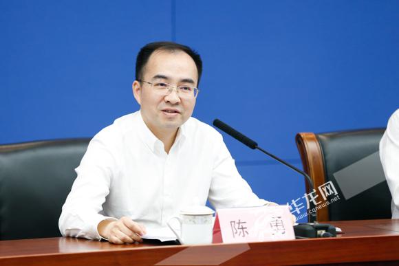 市农委陈勇副主任发布有关情况.记者 石涛 摄