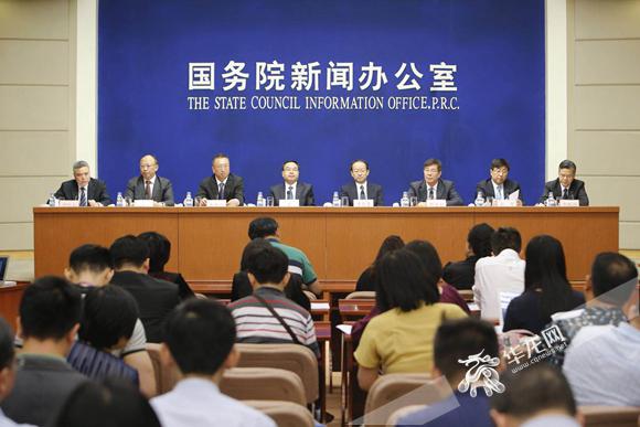 重庆市长唐良智:举办智博会是重庆推动大数据