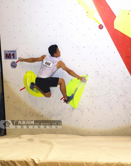 广西运动员莫双溪获2018中国攀岩联赛长沙站银牌