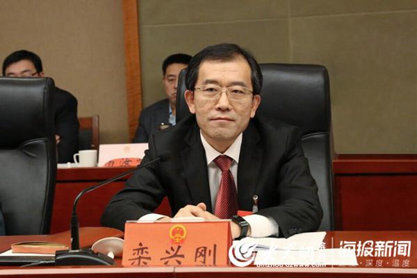 滨州市人大代表,阳信县委书记栾兴刚参加分组审议滨州市人大代表,阳信