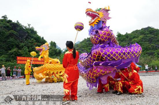 环江1.5万名毛南族同胞千百年来“饮水难”成历史