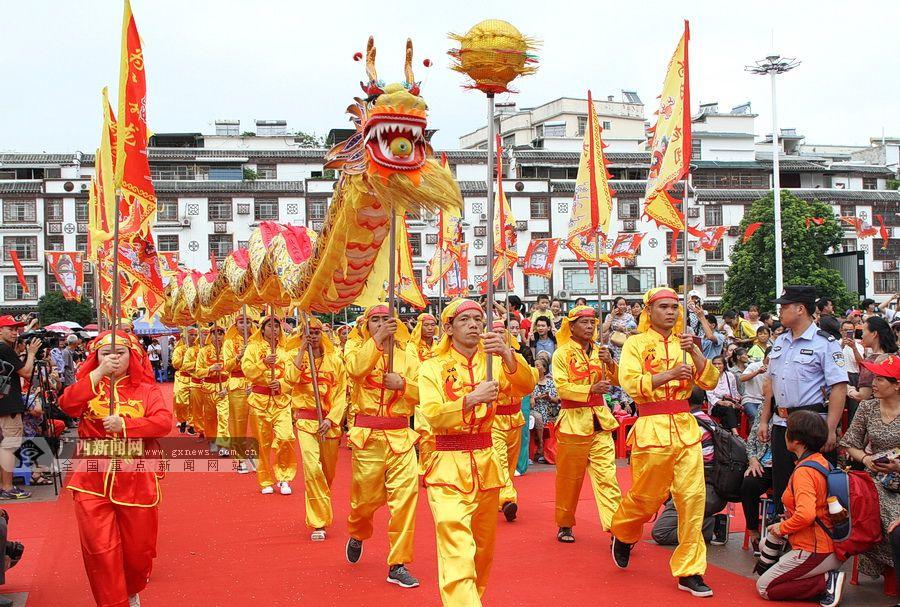 畅游环江"主题,还安排举行毛南族分龙节纳牛仪式,新时代文明实践活动