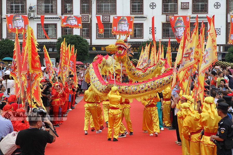 畅游环江"主题,还安排举行毛南族分龙节纳牛仪式,新时代文明实践活动