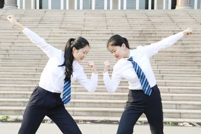 超火抖音视频《海藻舞》强力来袭