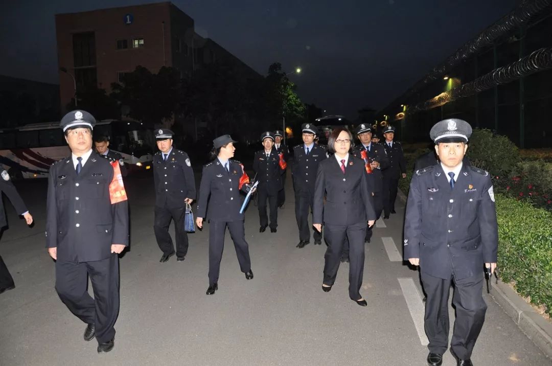 济南市城郊地区人民检察院全程监督山东省女子监狱和山东省历山监狱