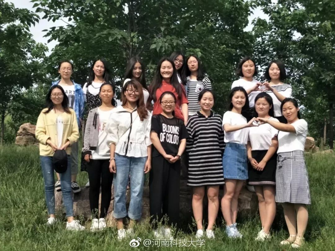 河南科技大学宿舍 乾园2-417六人通过自己的努力全部考上研究生,其中