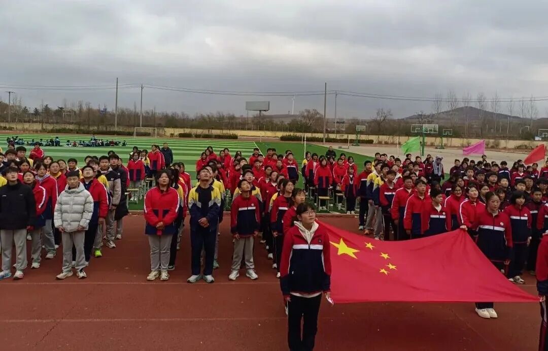 1 12月10日,皇华初中举办2025年学生运动会,全校师生拼搏努力,共同见证了一场充满激情与活力的盛会。(初振文).jpg