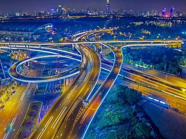 新庄立交,宛若银河.孙晨摄