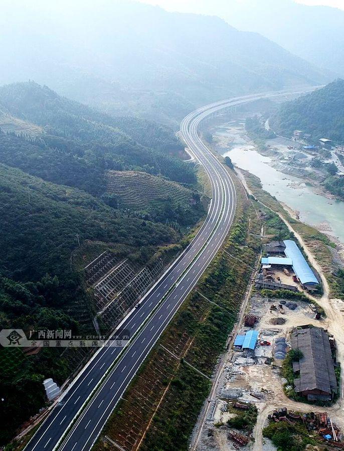 龙胜:桂三高速公路建设进入全面收尾阶段(组图)