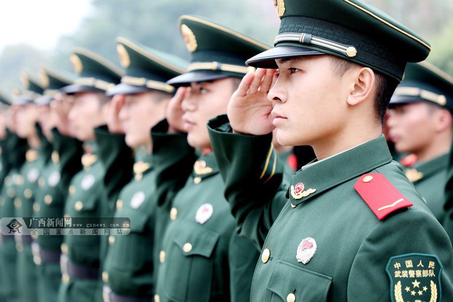 桂林消防新兵入队00后新兵展新貌图