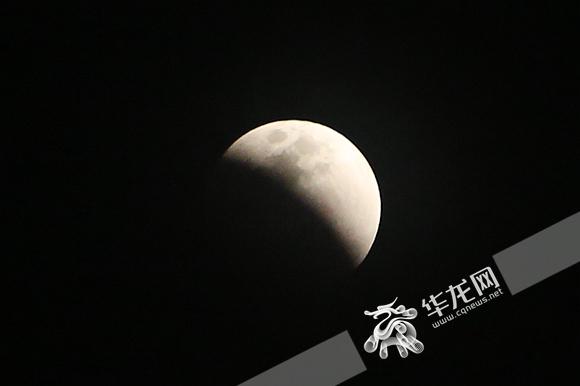 快来看啦 月亮的脸正偷偷的在改变_媒体推荐_新闻_齐鲁网