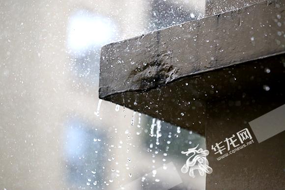 雷电大雨出没主城多地 大风冰雹也来凑热闹