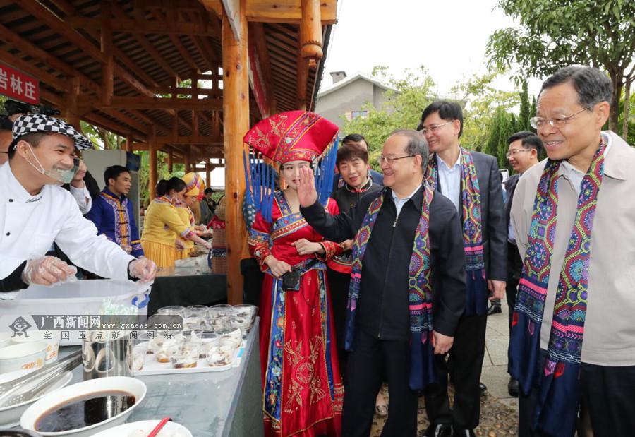 “壯族三月三·八桂嘉年華”拉開大幕