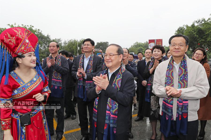 “壯族三月三·八桂嘉年華”拉開大幕