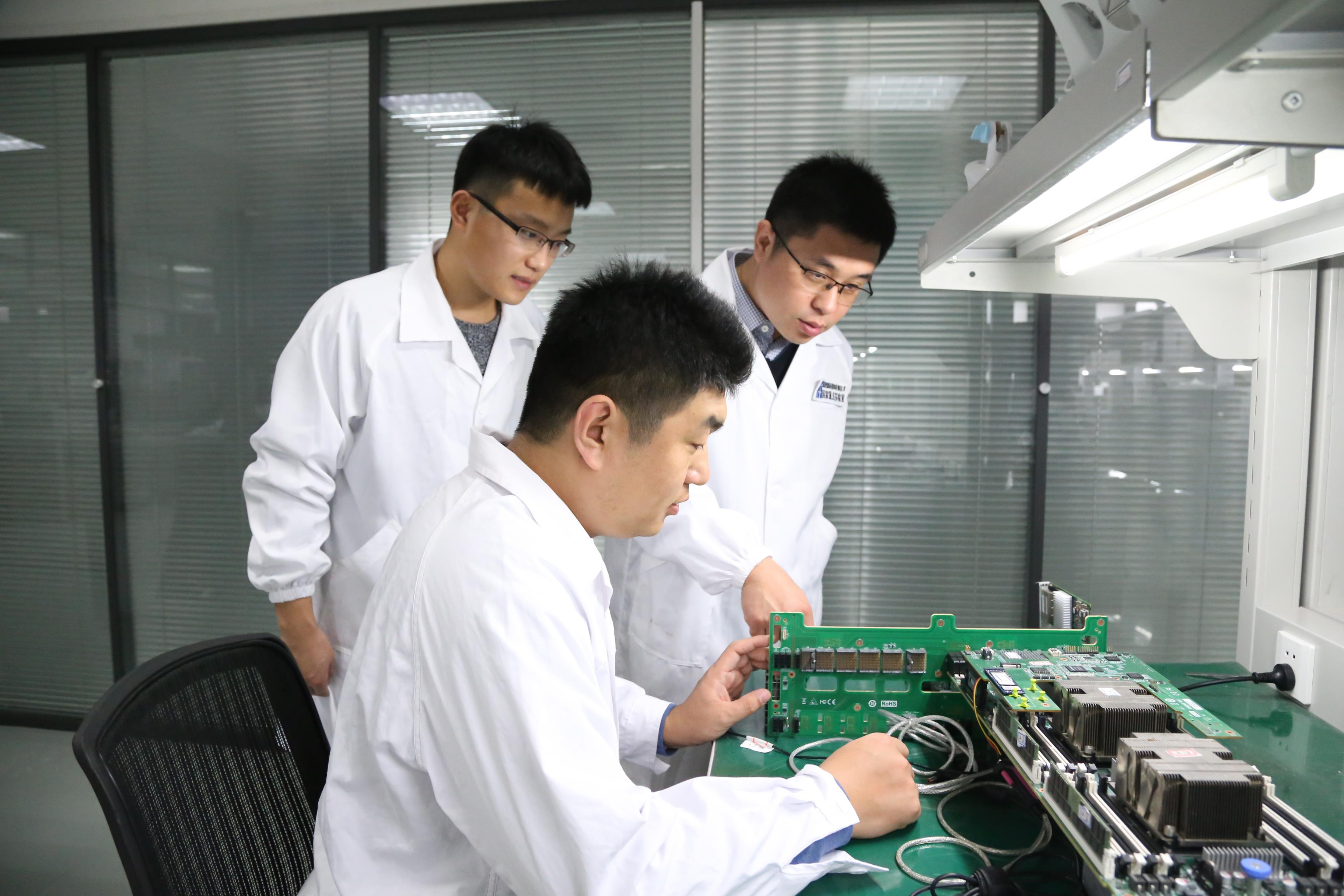 浪潮研发团队打造最强ai计算主机让中国ai计算力驱动全球信息化科技