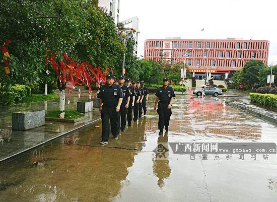 高考在即 賀州平桂警方為考生守安寧(圖)