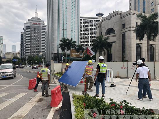 南寧整治圍擋亂象 疏堵道路保暢通（圖）