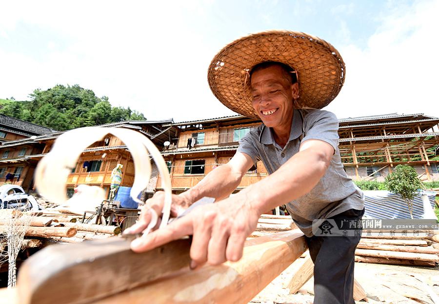 廣西三江：侗寨建樓展風(fēng)情