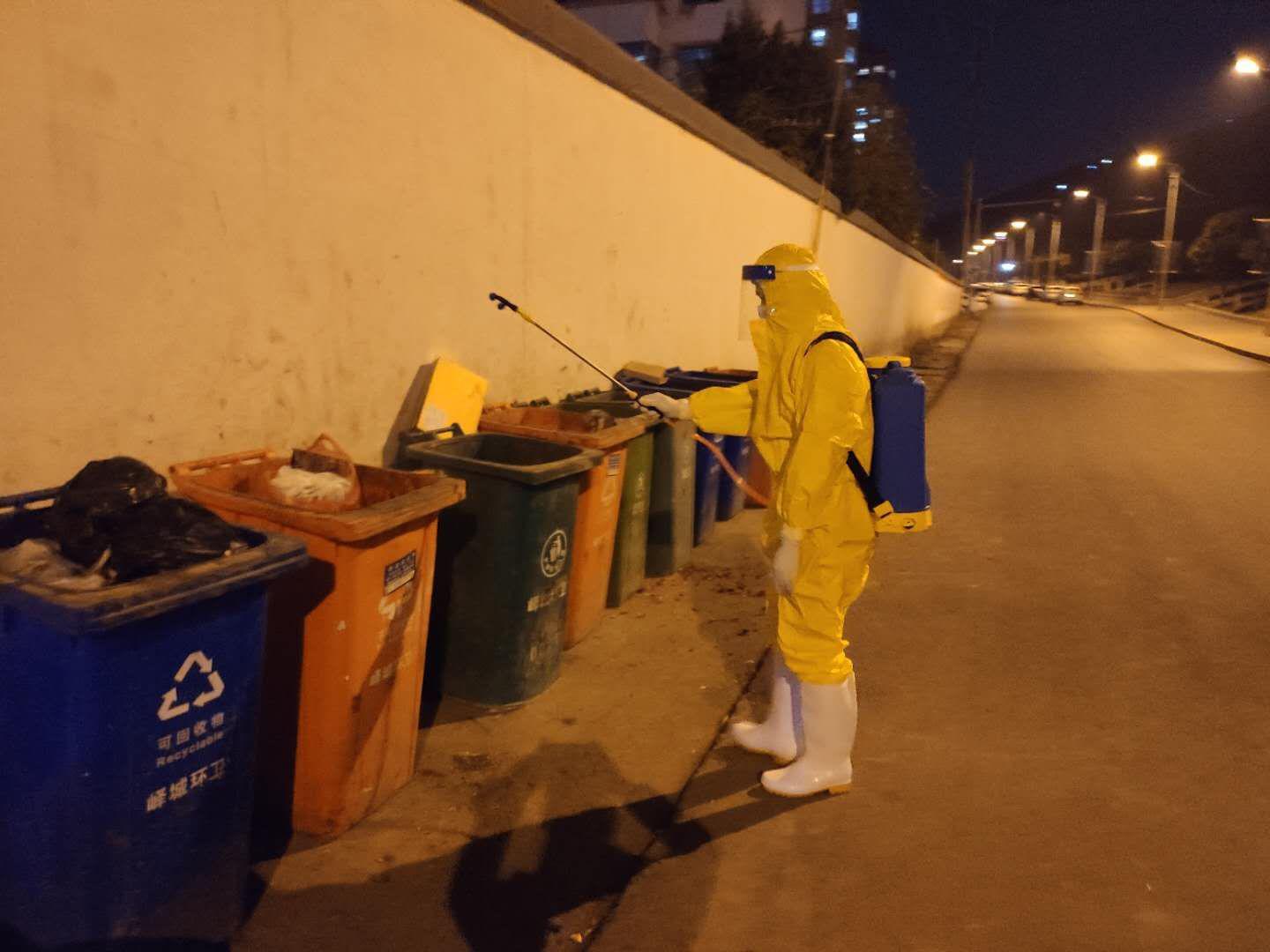 给力峄城区开展全城集中消毒消杀