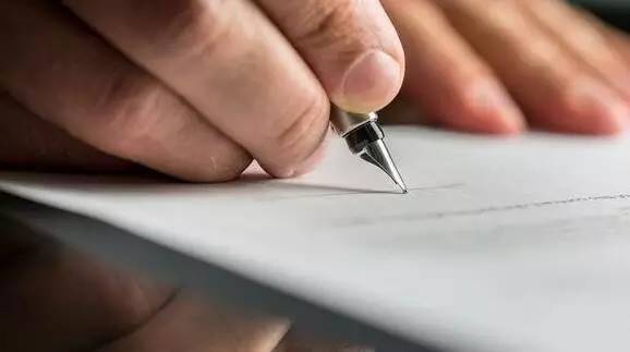 大案传真模仿领导签字预算员骗了公款2900余万