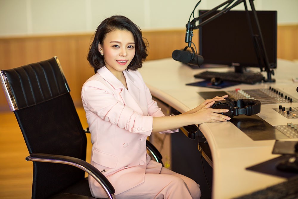 作者-李思圆,十点读书签约作者,专栏作者,只写安静,从容,有温度,有