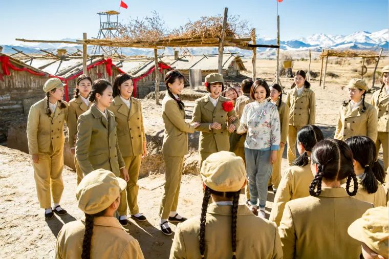 大兵团题材情感大剧《花儿与远方》今晚 19:30 登陆山东卫视花漾剧场