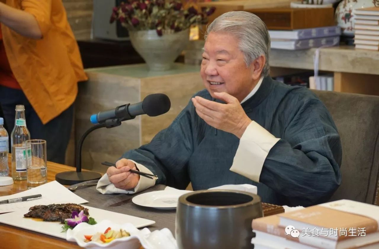 八月桂花香满园10月8日岛城约蔡澜福利二十本蔡澜新书等着你