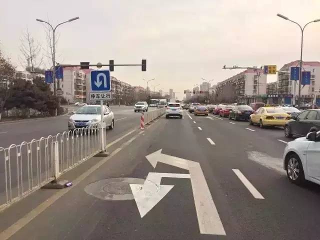 小心在威海这样开车掉头一不注意就容易被扣6分罚200元
