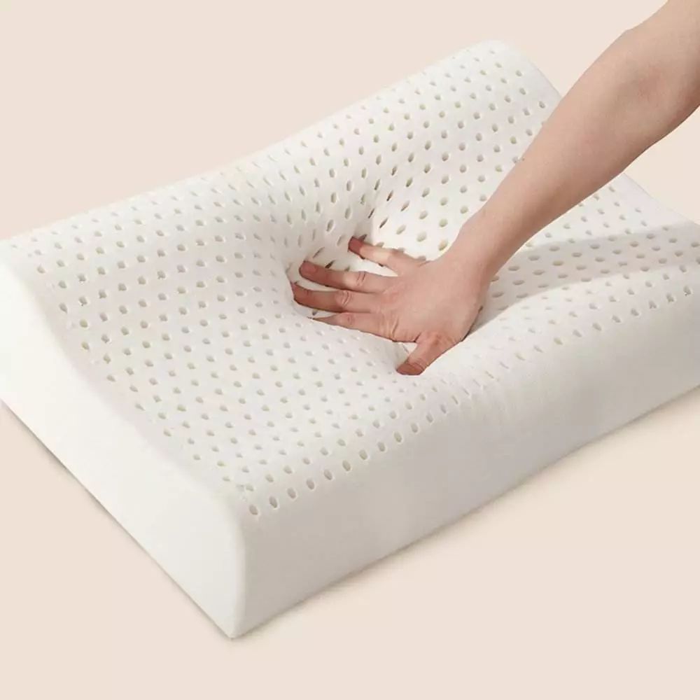 74缺点:形状高度固定,不像荞麦皮的枕头那样能够随时按