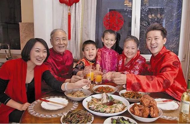 有很多最温暖,最柔情的仪式年夜饭是中国人一年中有一种味道就是团圆