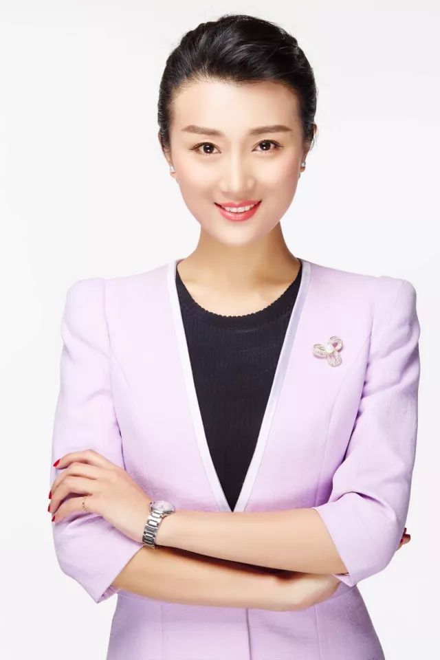 速来美女主播东辰与您微博互动聊聊过年那些事儿