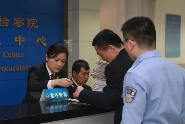 三八节特辑女神来了看看德州检察俏佳人的卓越风采