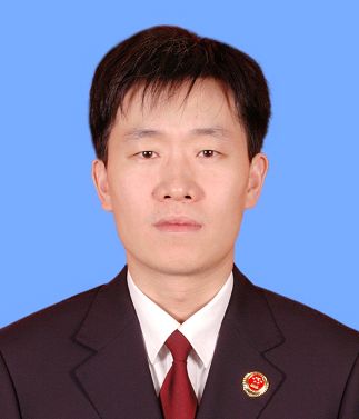 王鹏:现任烟台市人民检察院民行处副处长,曾获"山东省优秀检察官","