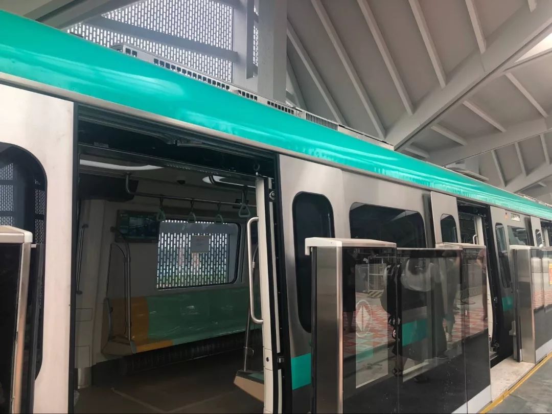 13号线原来长这样嘉陵江路站,香江路站,井冈山路站,积米崖站,灵山卫站