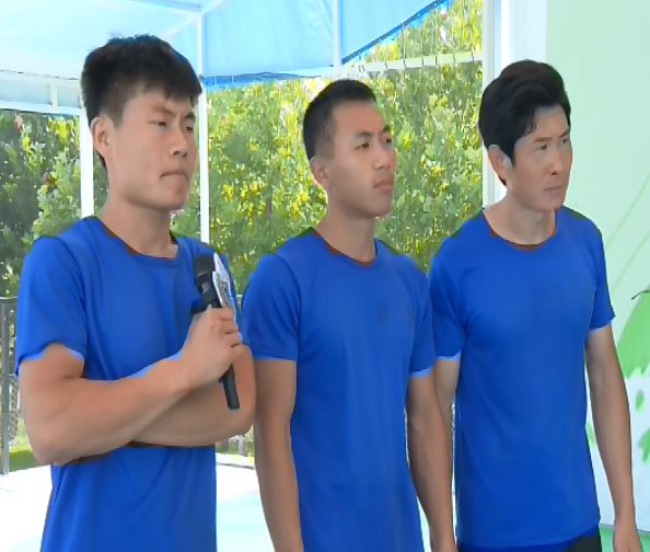 今晚18:30舒筋健腰丸《快乐向前冲》将进行男女接力对抗赛第三场,必约